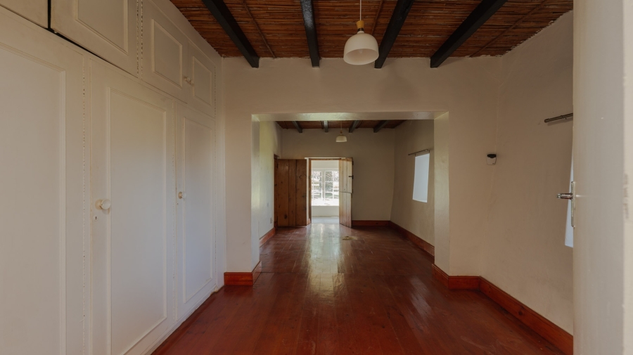 To Let 4 Bedroom Property for Rent in Struisbaai Western Cape